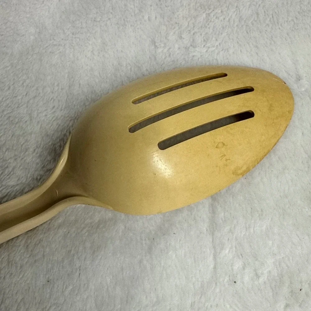 Tailor Made Products Slotted Spoon Kitchen Tool Cream‎ Good Vintage USA 106